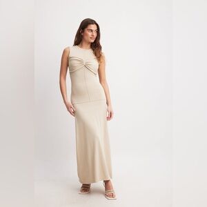 Knitted Twist Detail Maxi Dress